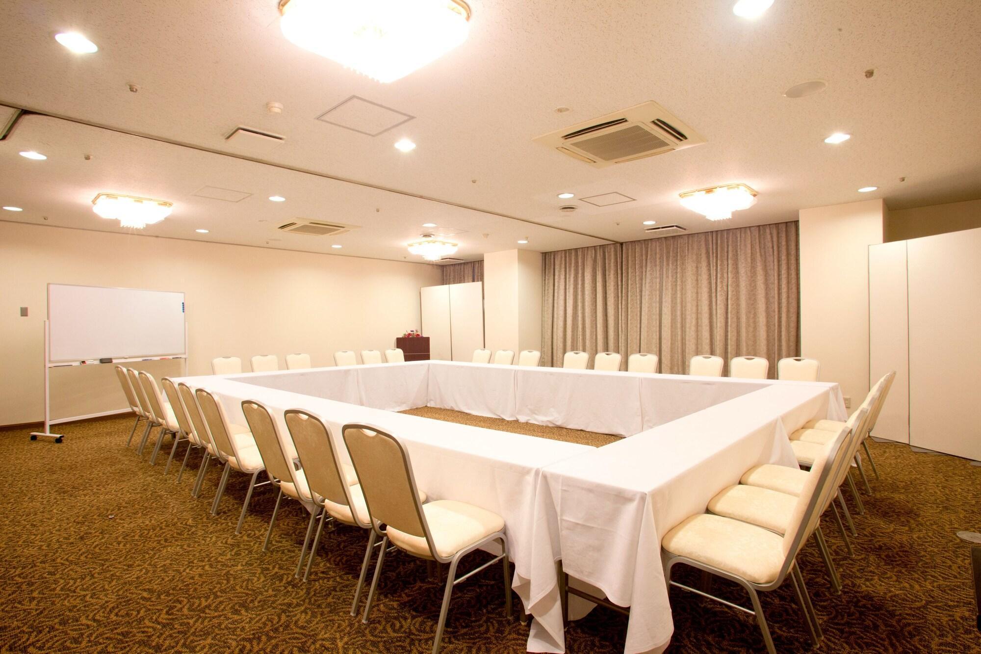 Toyo Hotel Fukuoka  Exterior photo