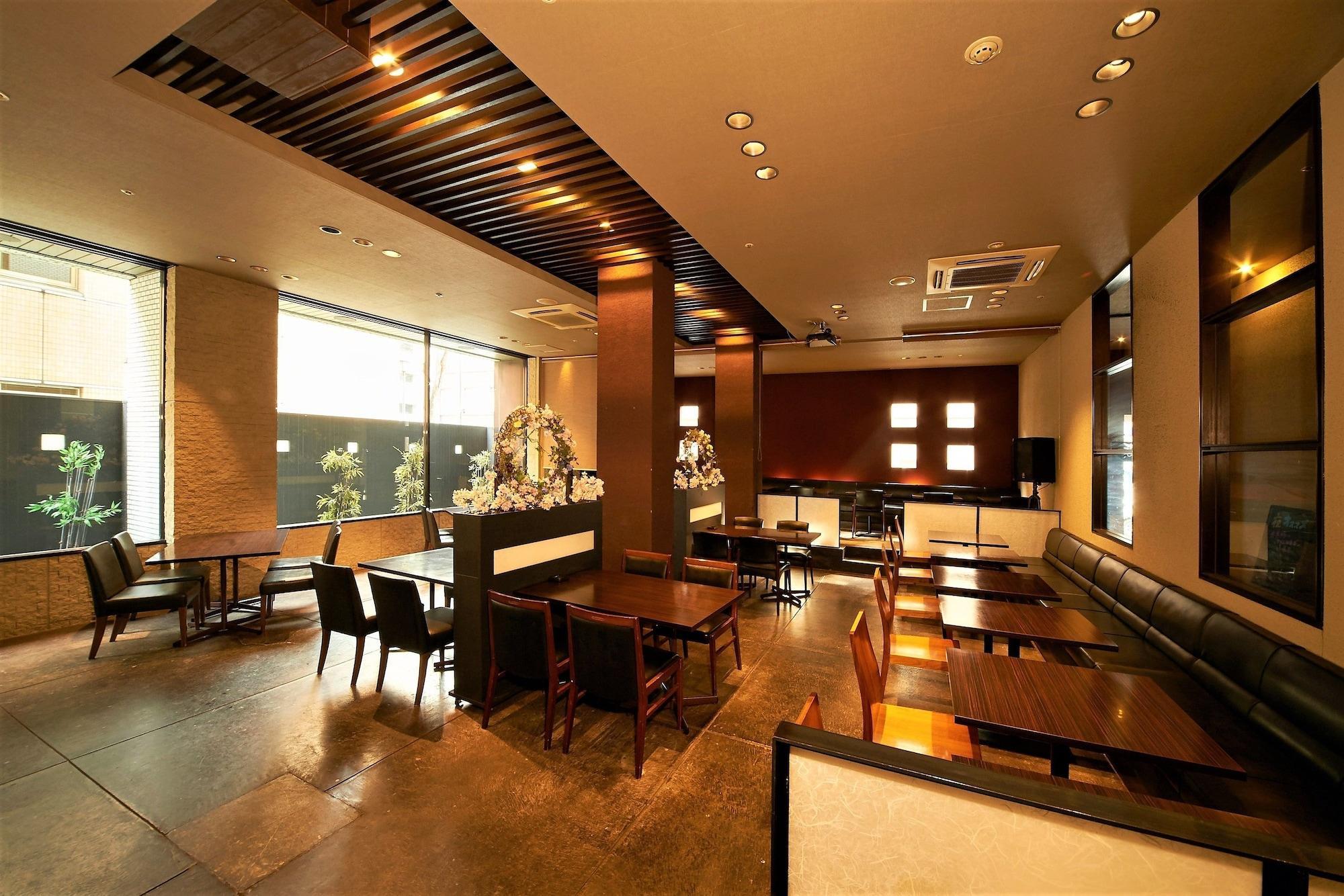 Toyo Hotel Fukuoka  Exterior photo