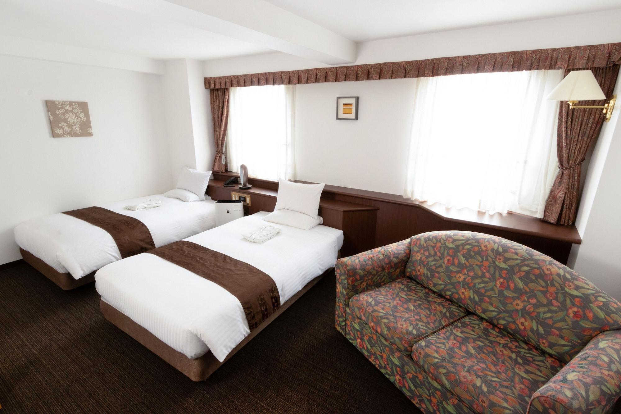 Toyo Hotel Fukuoka  Exterior photo